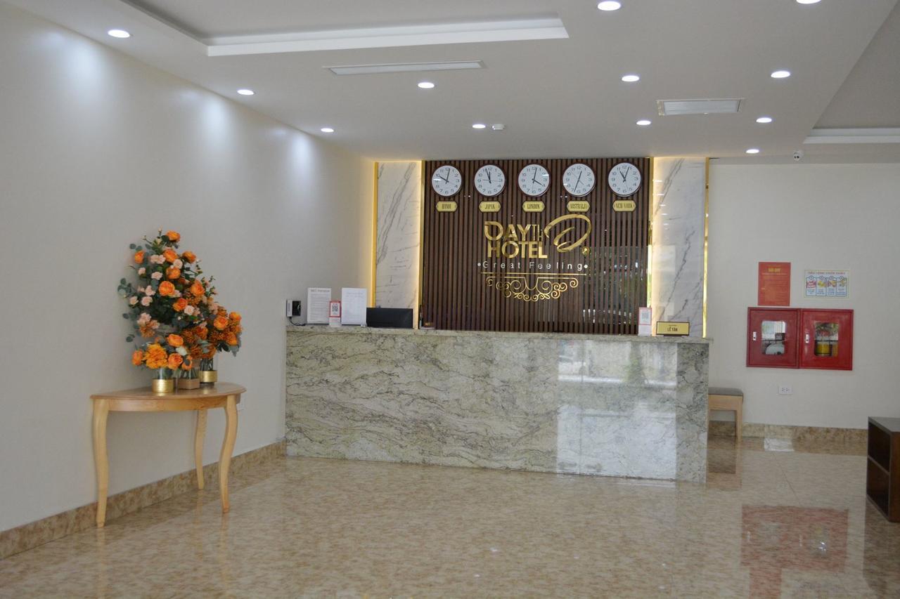 Dayth Hotel Ha Long Exteriör bild