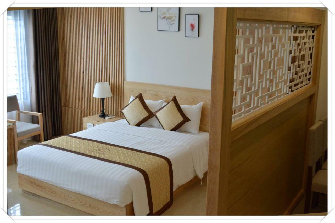 Dayth Hotel Ha Long Exteriör bild