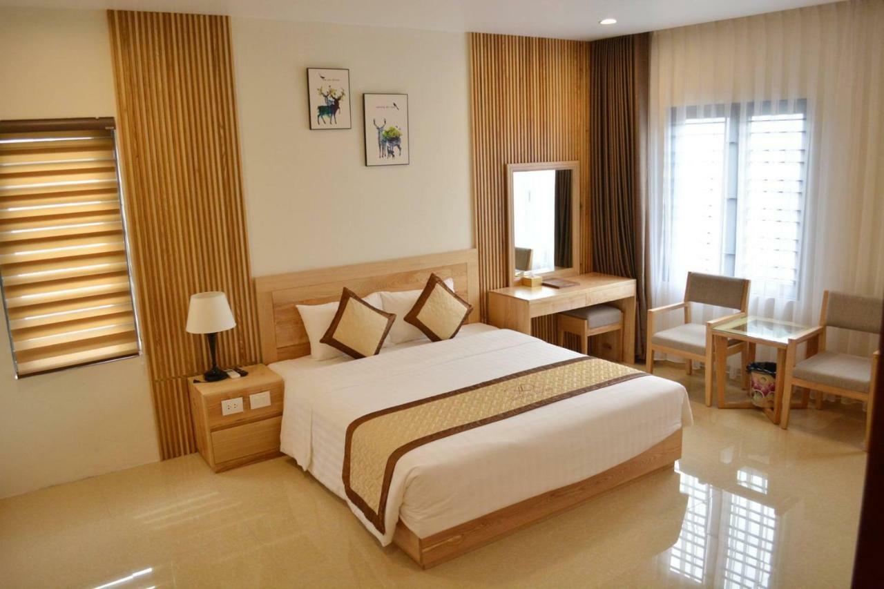 Dayth Hotel Ha Long Exteriör bild