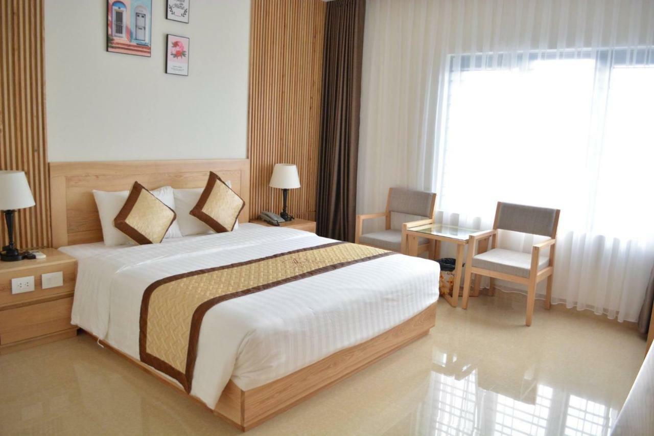 Dayth Hotel Ha Long Exteriör bild