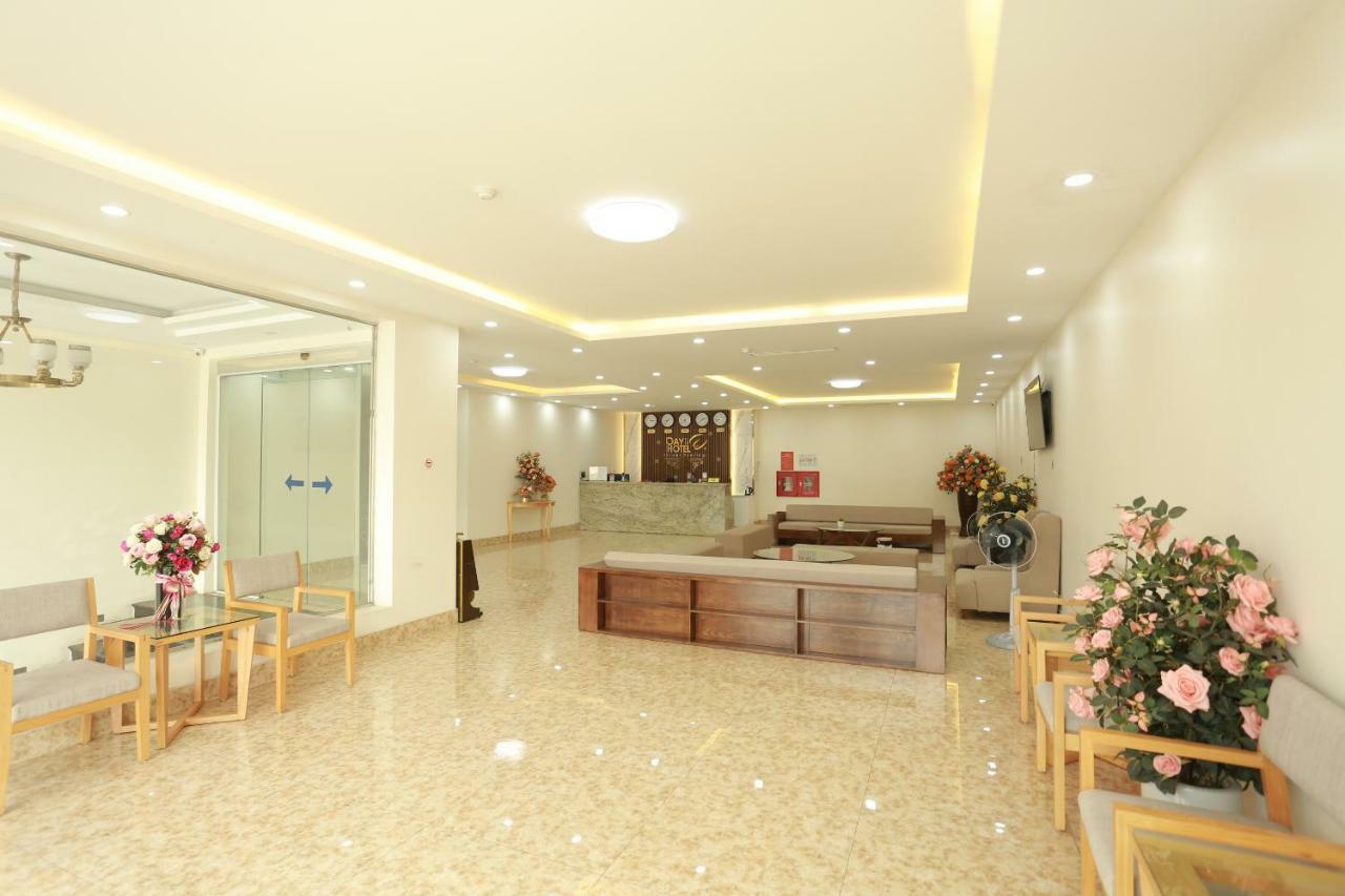Dayth Hotel Ha Long Exteriör bild