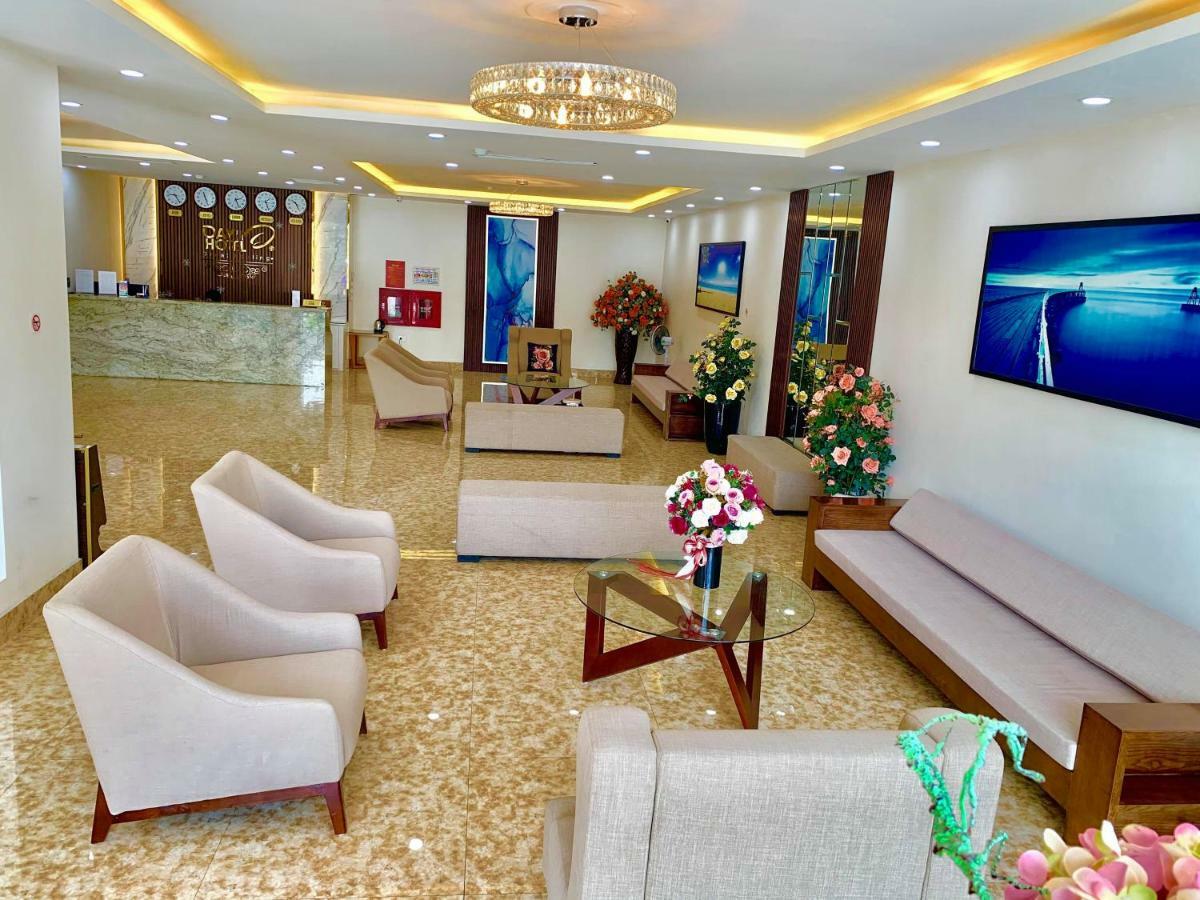 Dayth Hotel Ha Long Exteriör bild