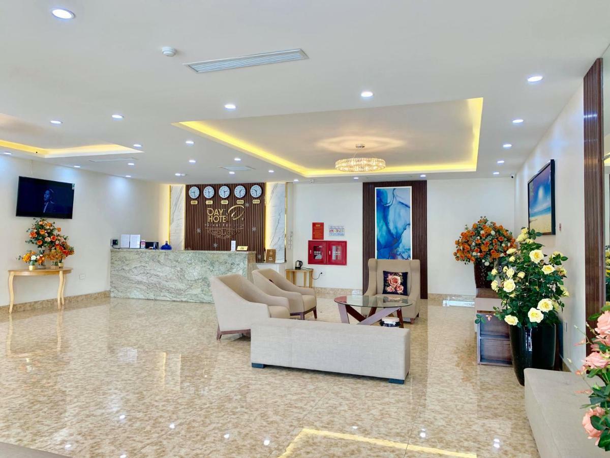 Dayth Hotel Ha Long Exteriör bild